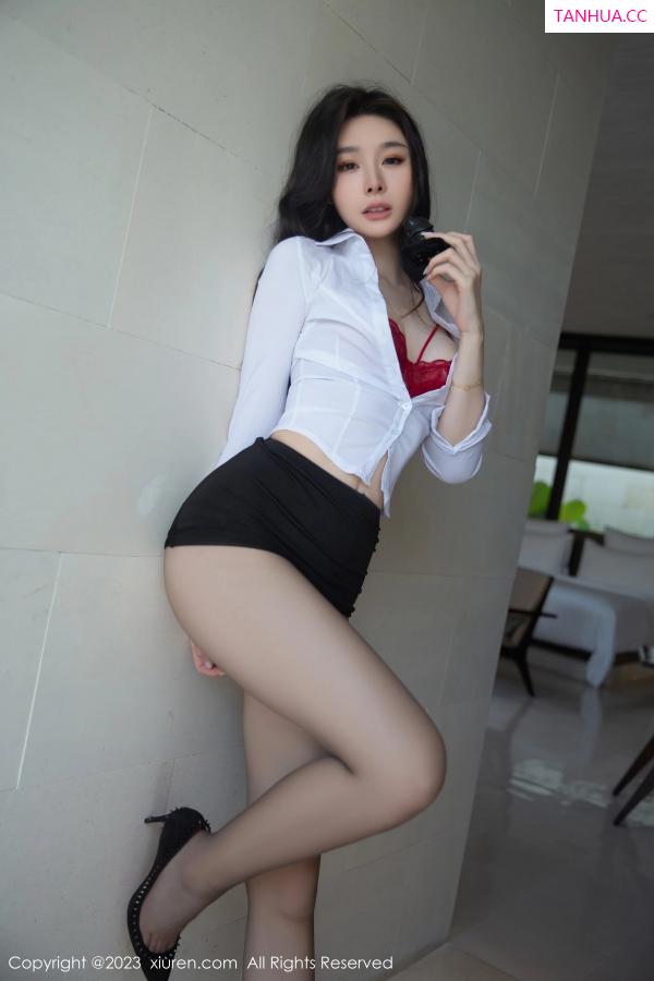 逗逗DouDou  [XiuRen]高清写真图 2023.06.21 No.6960 是小逗逗 丝袜美腿第26张图片